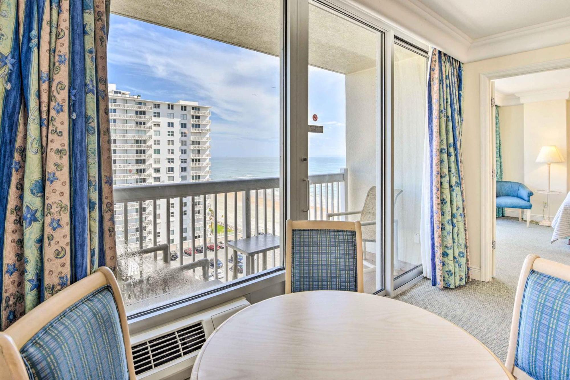 Sunny Daytona Beach Gem With Ocean Views! Exterior photo